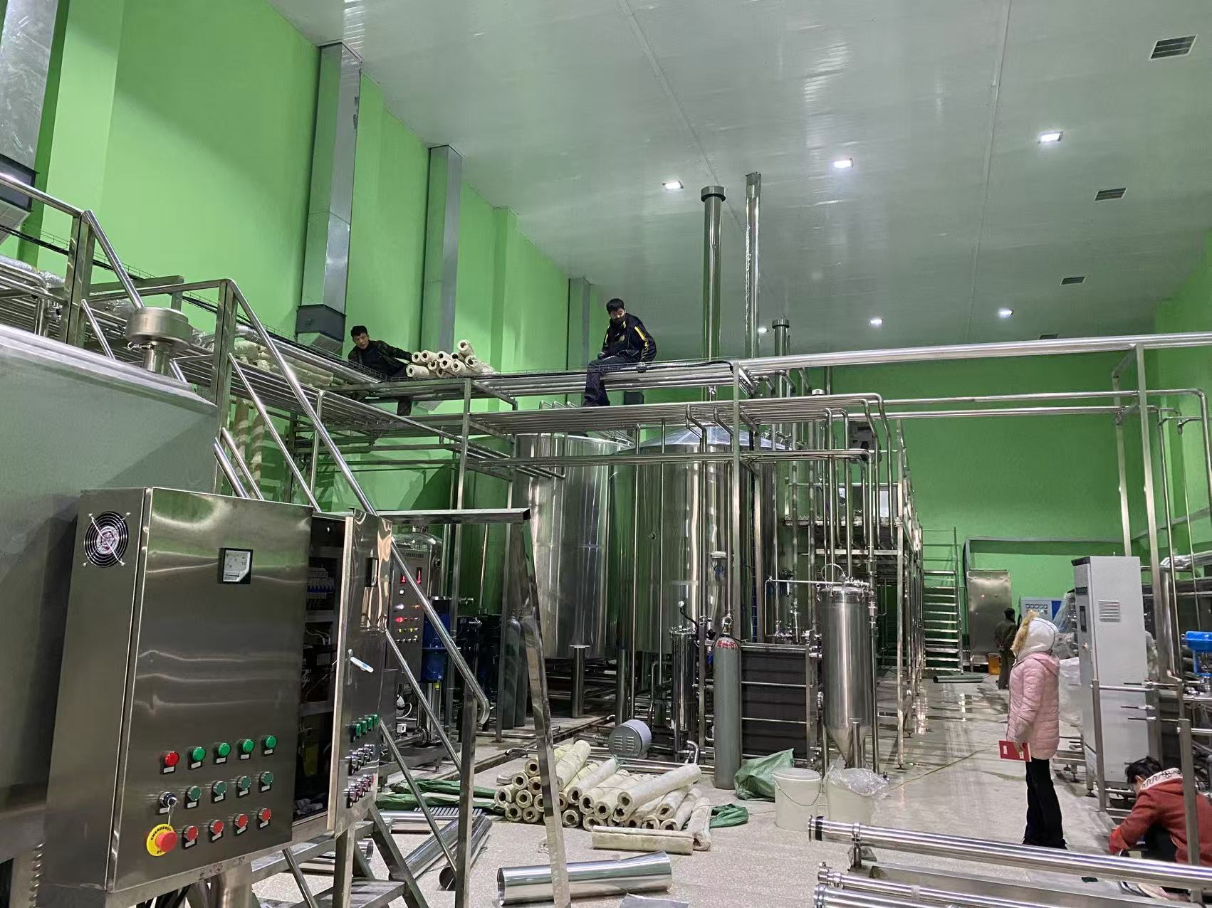 云浮精酿啤酒设备厂—精酿啤酒设备制造:传承工艺与创新科技的交融